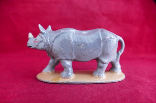 Quiralu rhinocéros cirque - quiralu,