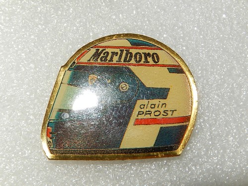 Pin casque marlboro - pin's,