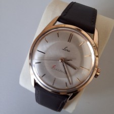 Une montre homme vintage