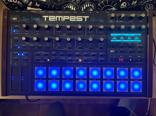 Dave smith instruments tempest - smith,