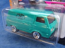 RARE TOP ++ MAISTO 1964 FORD ECONOLINE VAN