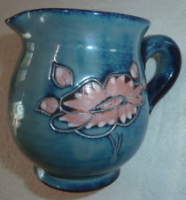 beau pichet bleu vintage en