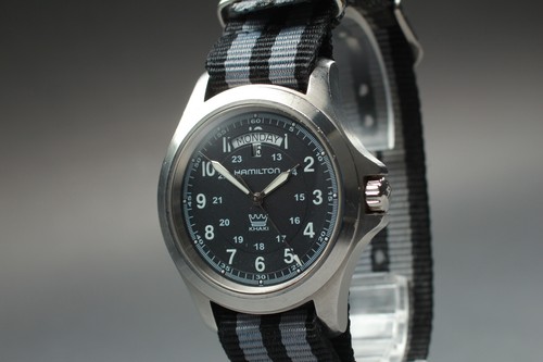 Presque comme neuve montre - comme, neuve]