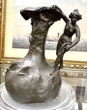 Vase En Etain Art Nouveau Signé Petiz