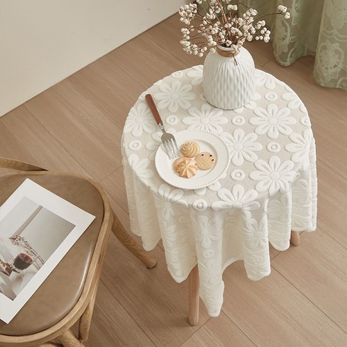 Nappe avec dentelle rustique