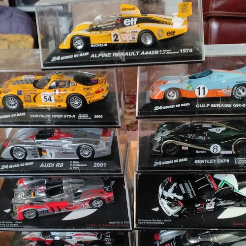 Lot voitures des 24 - voitures,