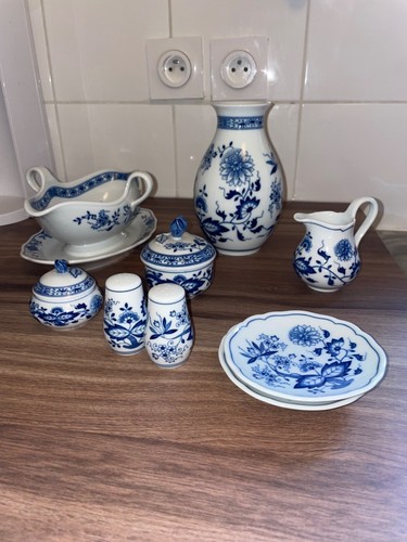 Lot service porcelaine - en,