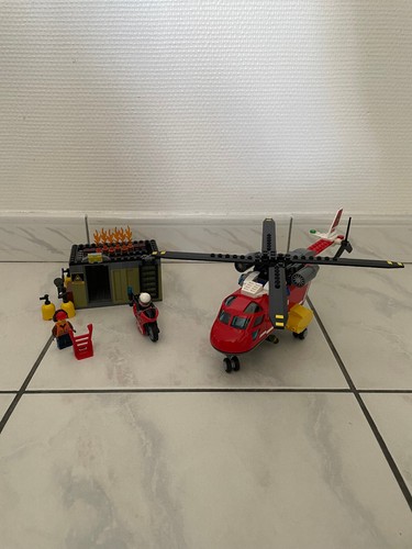 Lego city 60108 unité de - city,