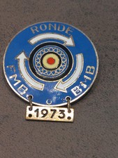 Insigne médaille émaillé La