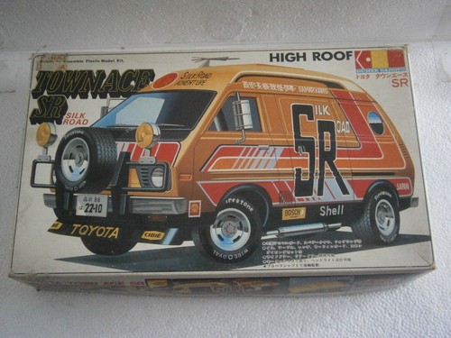 Maquette fourgon toyota - maquette,