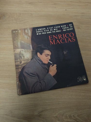 Disque vinyle tours ancien - disque, 45