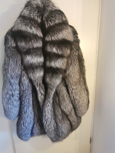 Magnifique manteau fourrure - magnifique,