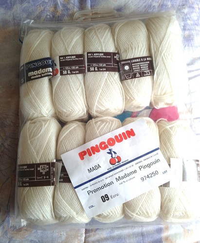 Lot pelotes de laine - 10,
