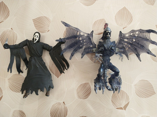 Lot figurines scream - lot, 2