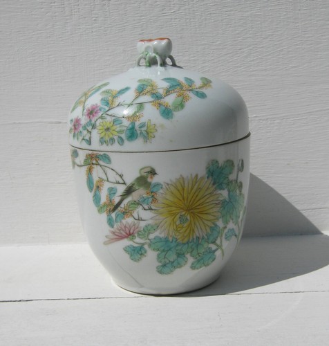 Pot couvert porcelaine de - en,
