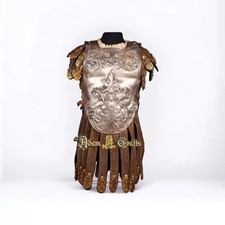 Breastplate en relief
