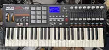 synthetiseur Akai Piano MPK49