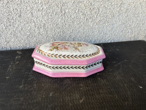 Boîte bonbonnière ancienne - /,