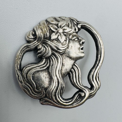 Bouton style art - style,
