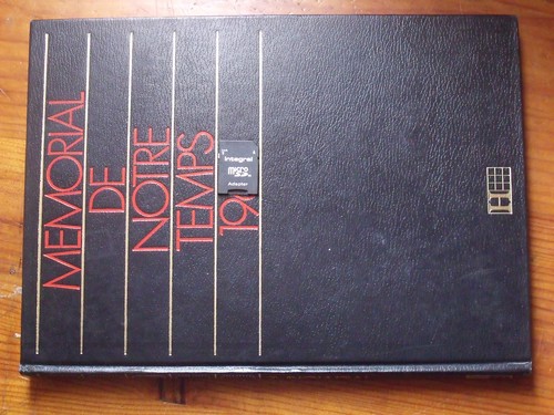 Livre hachette memorial - $$µ,