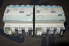 HAGER TXA210 Variateur incand halogène 220V et 12-24V 20-600 W, TEBIS KNX DIMMER