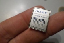 pin s Broche badge SONY