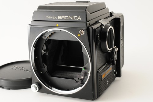 Near mint zenza bronica - mint,