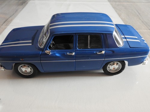 Voiture miniature renault - miniature,