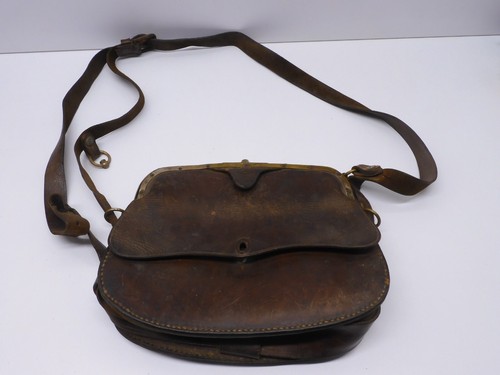Ancienne sacoche cuir - -ancienne,