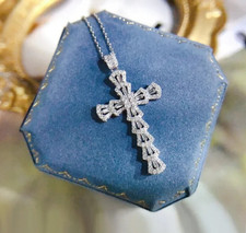 Collier croix chaîne femme