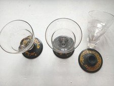 3 verres PERNOD EXPORT après le réconfort, se dévissant