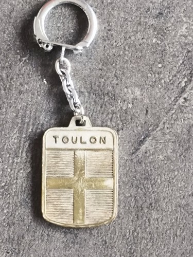 Porte cle annees - annees, regie