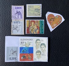 Lot de 7 timbres de Slovaquie années diverses - encore sur fragment D63