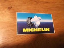 Sticker autocollant bib