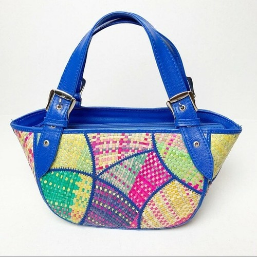 Balikbayan handicrafts artisan - balikbayan,