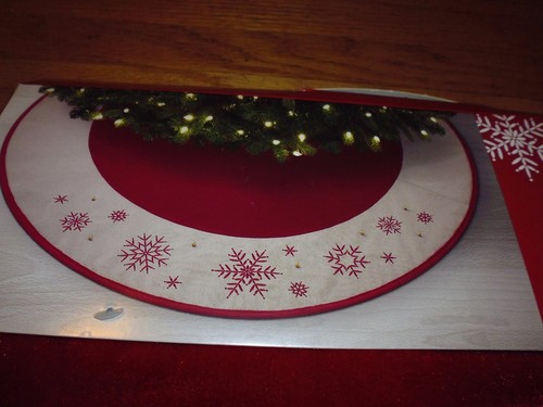 Diameter jaclyn smith - 48",