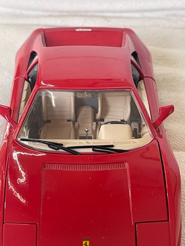 Voiture burago ferrari - burago, 1/18