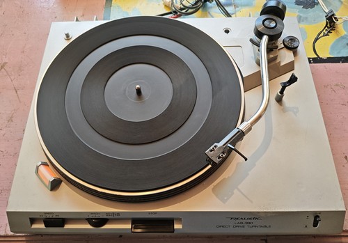 Platine vinyle realistic - platine,