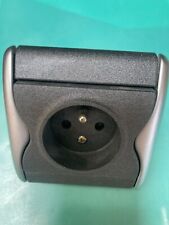 Prise 2P+T Legrand Sagane xeliomat chrome mat 82320 ou 823 20