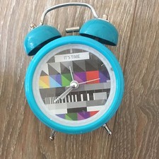 RÉVEIL STYLE RÉTRO A