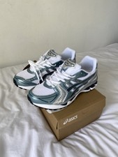 asics gel kayano 14
