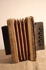 Ancien jouet instrument de