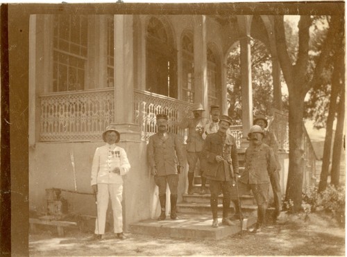Photo des militaires - des, sur