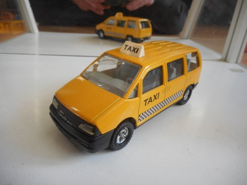 Majorette peugeot monospace - majorette,