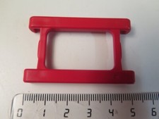 Rares barres rouges attaches