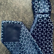 Cravate Charvet Made in France élégante marine 147 cm excellente occasion