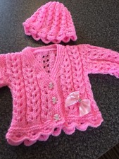 Cardigan et chapeau bébé tricoté main