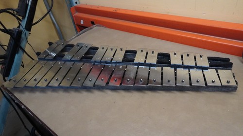 Xylophone with hard case - with,