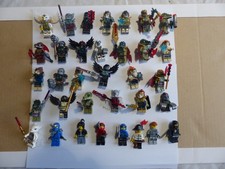 Lego : Lot de 34 figurine Legends of Chima et Ninjago bien équipées