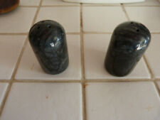 salière et poivrière en marbre 7 cm